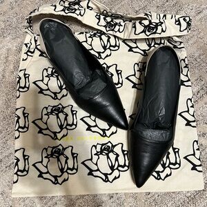 FREDA SALVADOR black leather flat, size 10.5